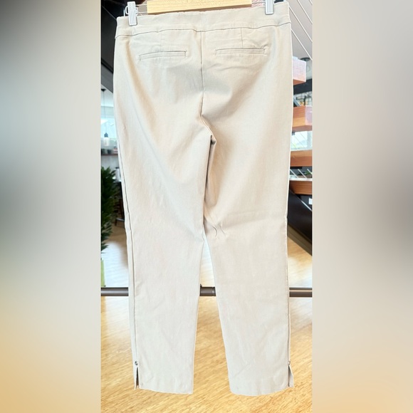 Chicos 360 Brigette slim ankle pants in British Khaki, EUC - Picture 3 of 6